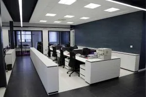 بازسازی واحد تجاری