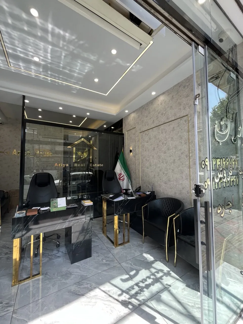 طراحی داخلی مغازه املاک تجریش